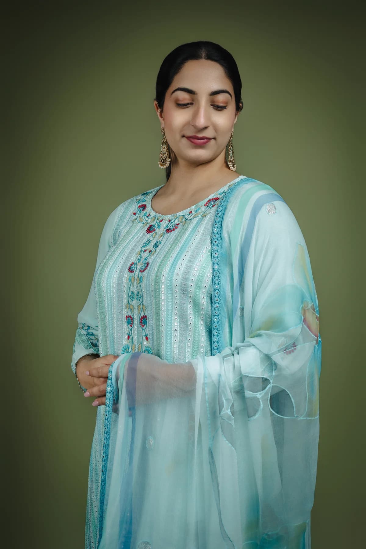 Azure Blue Sequined suit set view 4